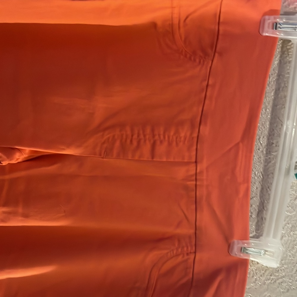 Peach capris - Picture 2 of 3